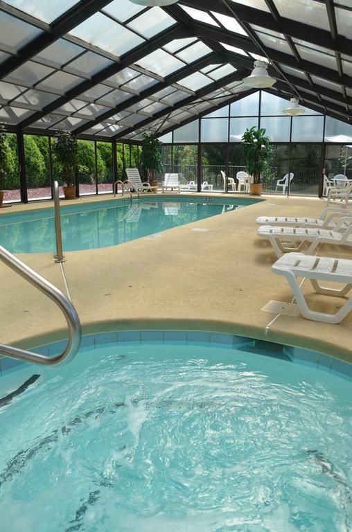 Smoky Mountain Inn & Suites Cherokee Bagian luar foto