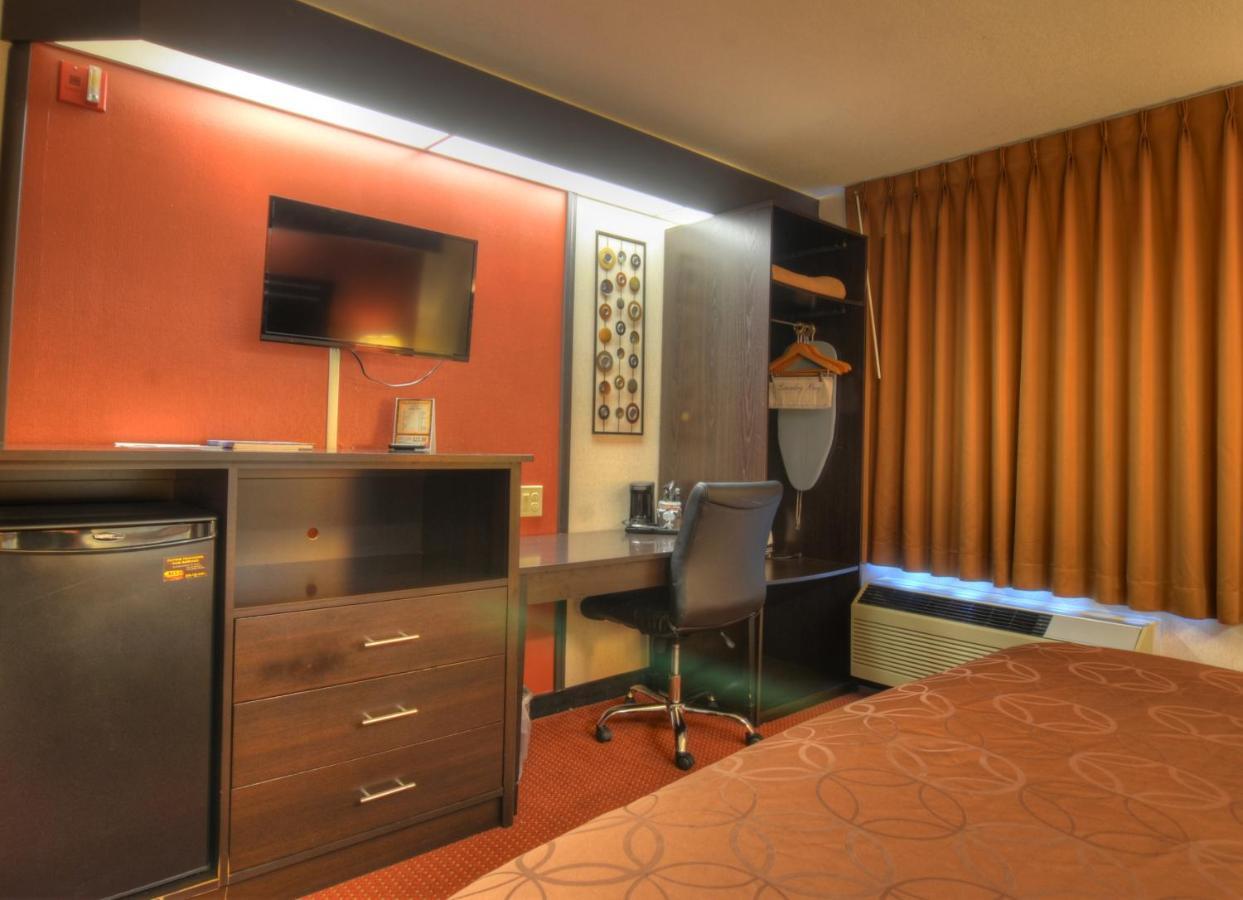 Smoky Mountain Inn & Suites Cherokee Bagian luar foto