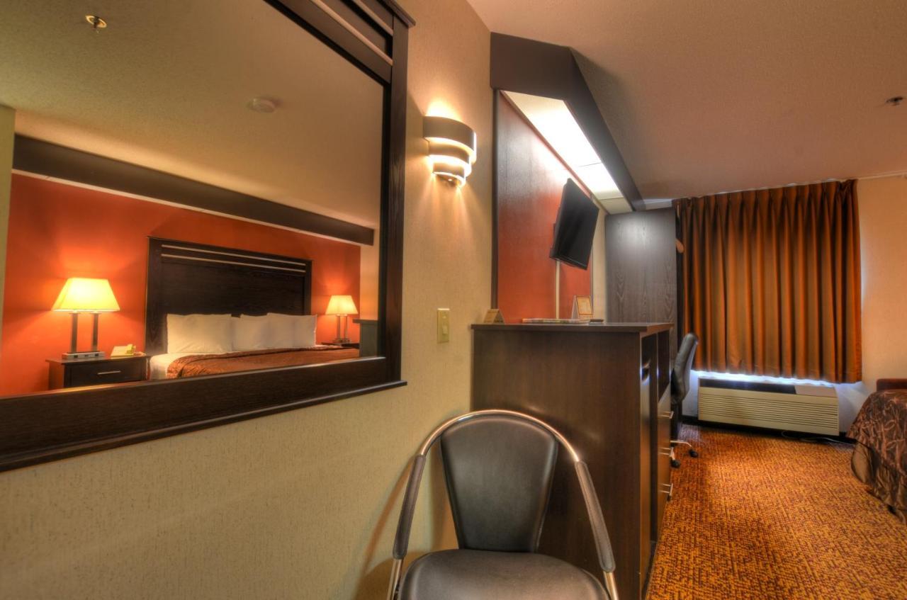 Smoky Mountain Inn & Suites Cherokee Bagian luar foto